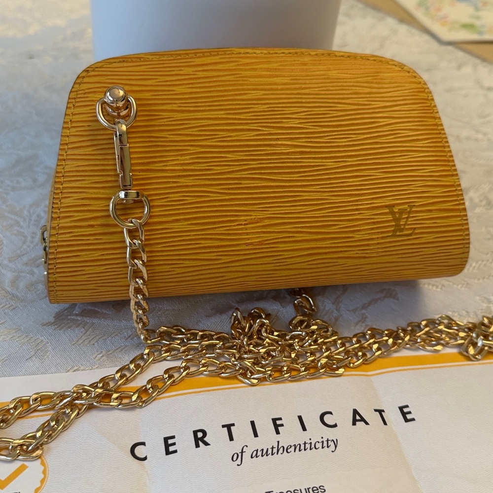 Louis Vuitton Yellow Epi Pouch - Picture 2 of 14